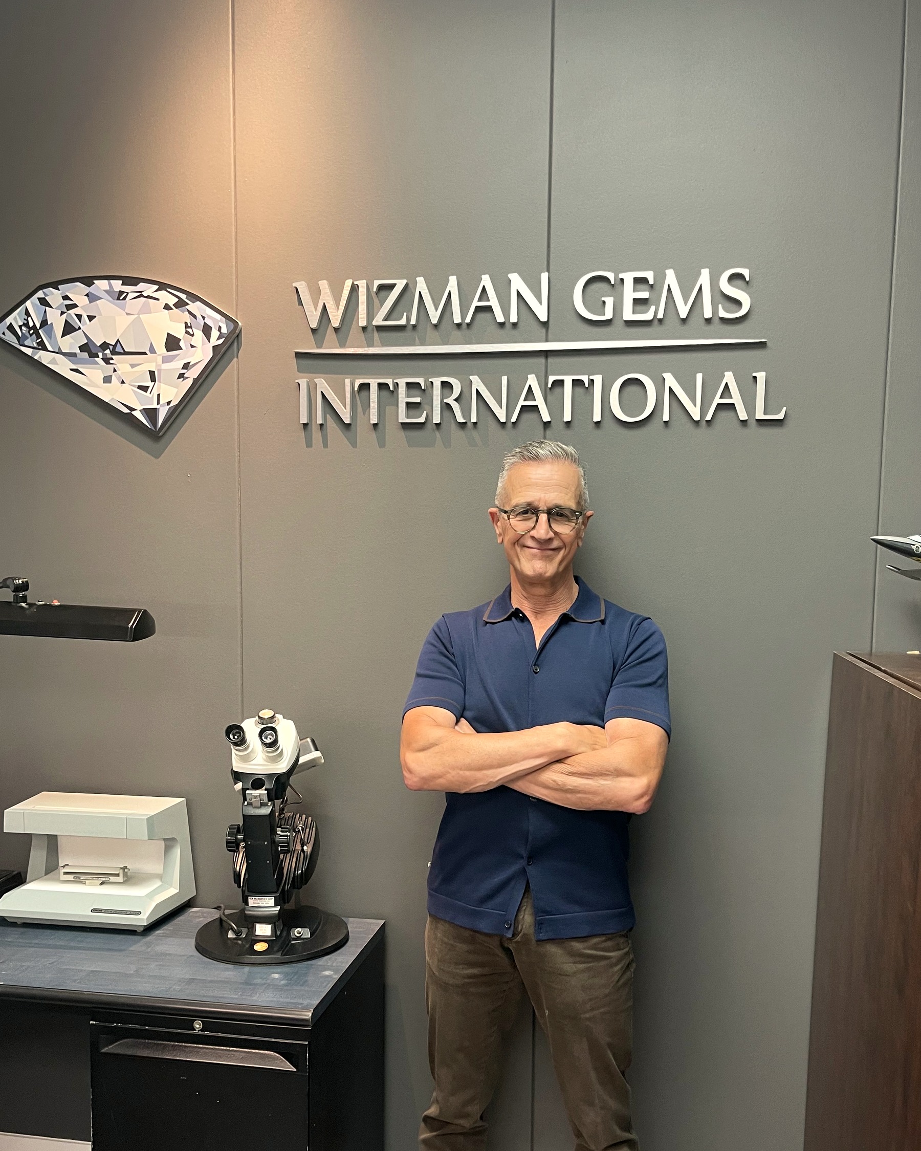 Albert Wizman, Graduate Gemologist and founder of Wizman Gems International